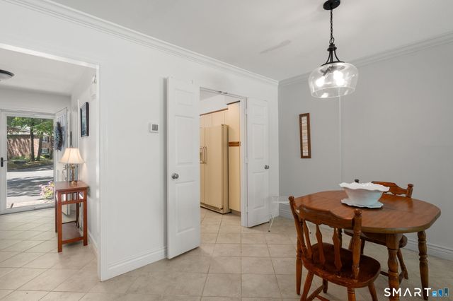 41 Tunxis Village 41, Farmington, CT 06032