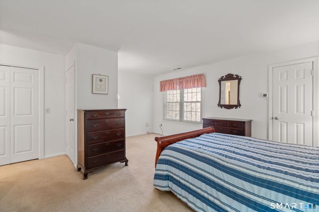 41 Tunxis Village 41, Farmington, CT 06032