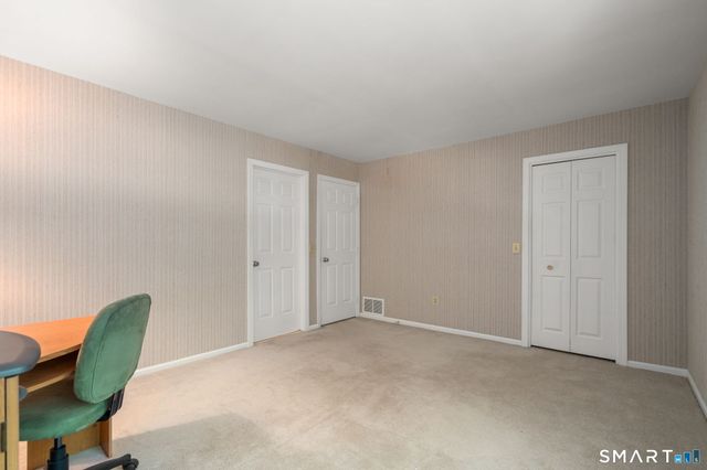 41 Tunxis Village 41, Farmington, CT 06032