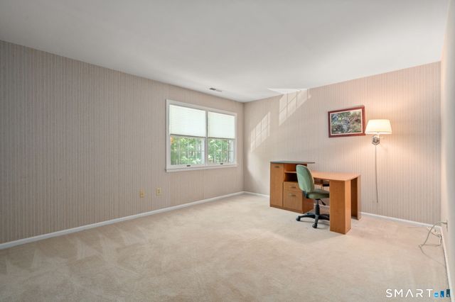 41 Tunxis Village 41, Farmington, CT 06032