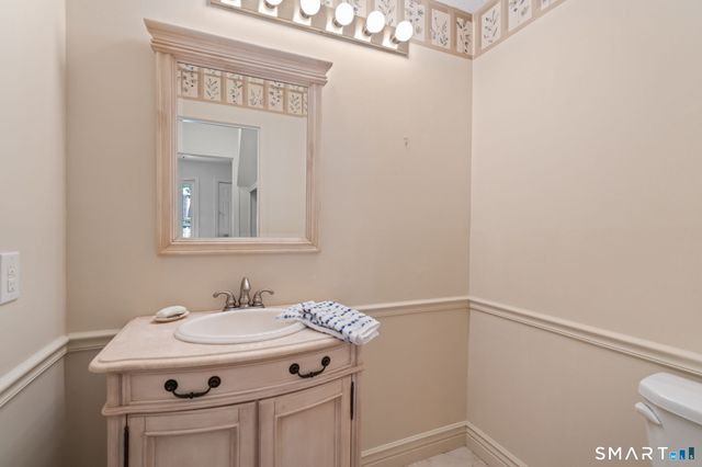 41 Tunxis Village 41, Farmington, CT 06032