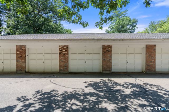 41 Tunxis Village 41, Farmington, CT 06032