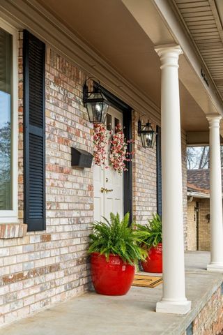 117 White Oak Lane, Little Rock, AR 72207