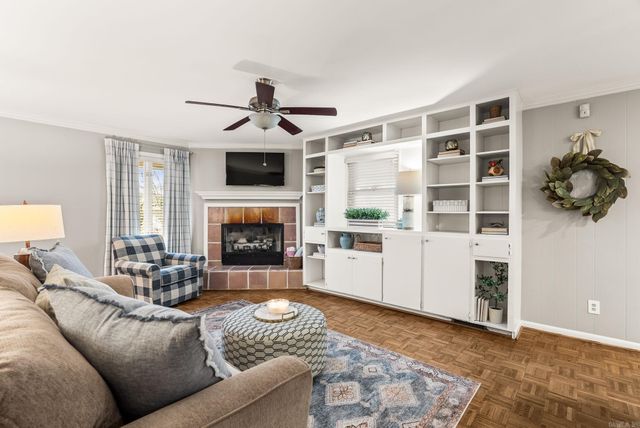 117 White Oak Lane, Little Rock, AR 72207