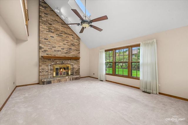 475 Prairie Knoll Drive, Naperville, IL 60565