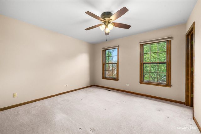 475 Prairie Knoll Drive, Naperville, IL 60565