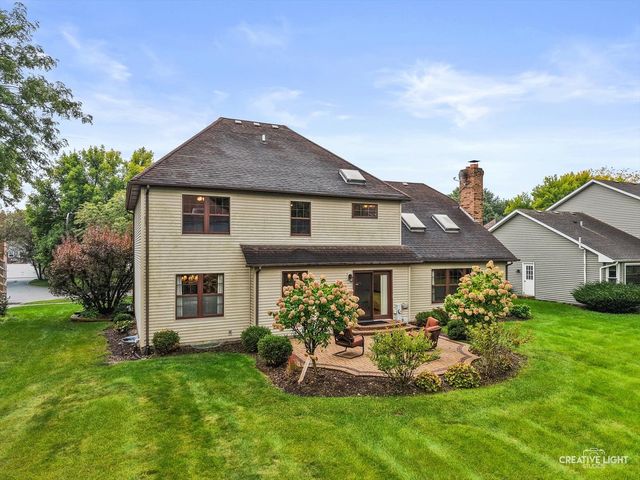 475 Prairie Knoll Drive, Naperville, IL 60565