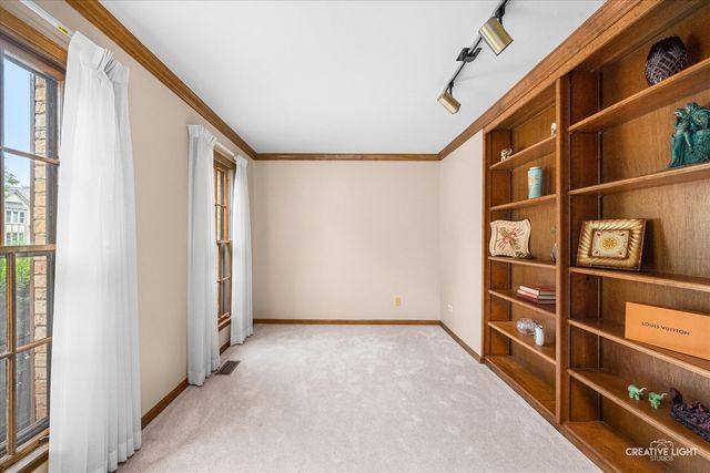 475 Prairie Knoll Drive, Naperville, IL 60565