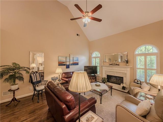 4284 Cedar Bluff Way, Lilburn, GA 30047