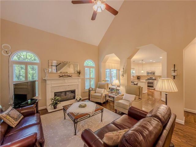 4284 Cedar Bluff Way, Lilburn, GA 30047