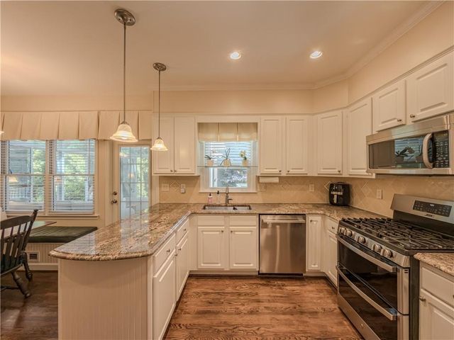4284 Cedar Bluff Way, Lilburn, GA 30047