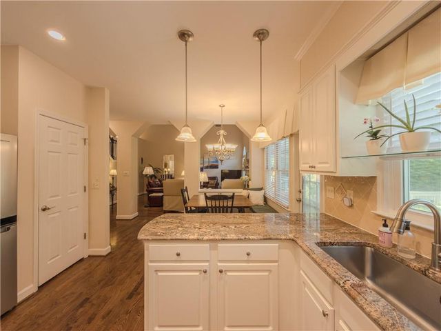4284 Cedar Bluff Way, Lilburn, GA 30047