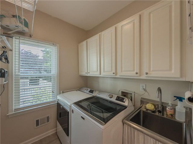 4284 Cedar Bluff Way, Lilburn, GA 30047