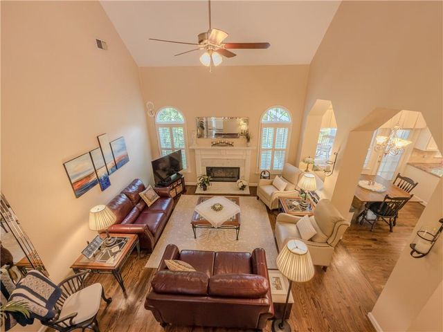 4284 Cedar Bluff Way, Lilburn, GA 30047