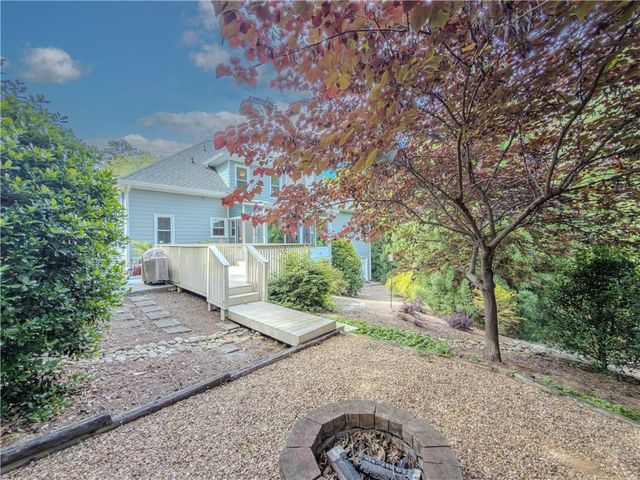 4284 Cedar Bluff Way, Lilburn, GA 30047