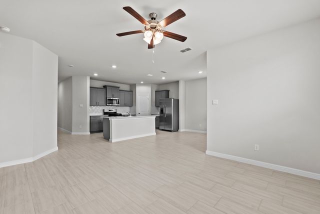 4372 Mill Stream Lane, Fort Worth, TX 76036