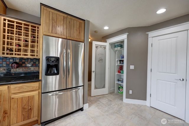 32500 G St, Ocean Park, WA 98640