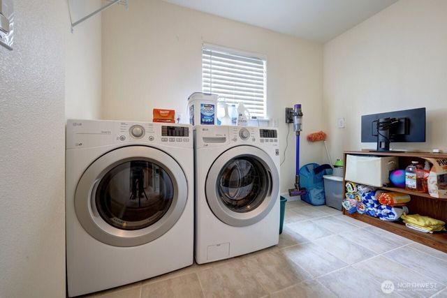 32500 G St, Ocean Park, WA 98640