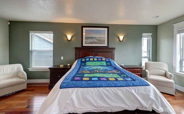 32500 G St, Ocean Park, WA 98640