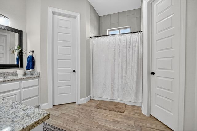 2602 S County Rd 1041, Stanton, TX 79782