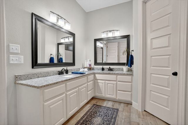 2602 S County Rd 1041, Stanton, TX 79782