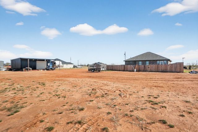 2602 S County Rd 1041, Stanton, TX 79782