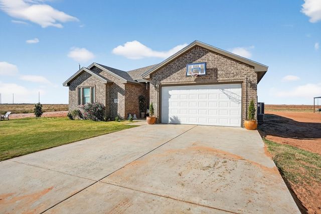 2602 S County Rd 1041, Stanton, TX 79782