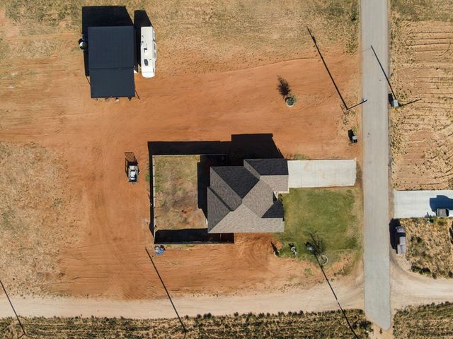 2602 S County Rd 1041, Stanton, TX 79782