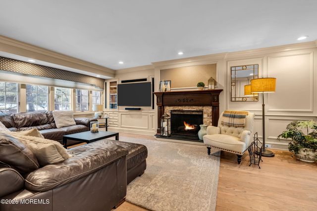 6 Flora Drive, Holmdel, NJ 07733