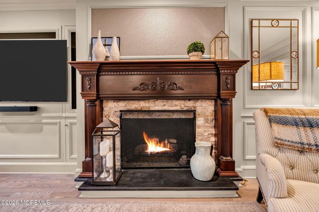 6 Flora Drive, Holmdel, NJ 07733