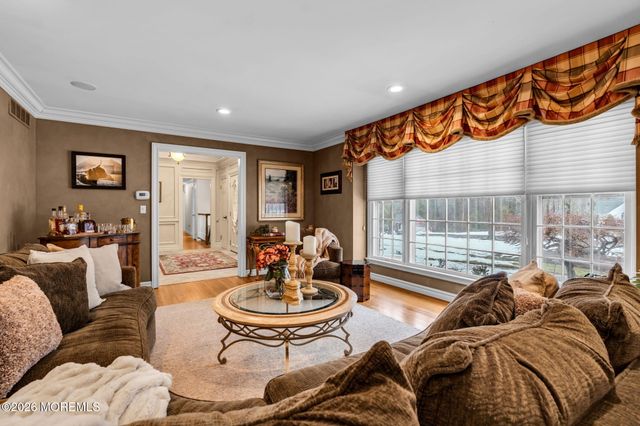 6 Flora Drive, Holmdel, NJ 07733