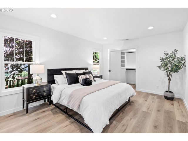 1915 D St, Vancouver, WA 98663