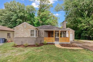 733 S Belt E, Belleville, IL 62220