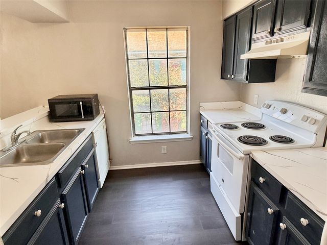 2221 Stella Street 1, Denton, TX 76201