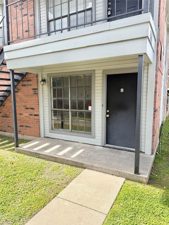 2221 Stella Street 1, Denton, TX 76201