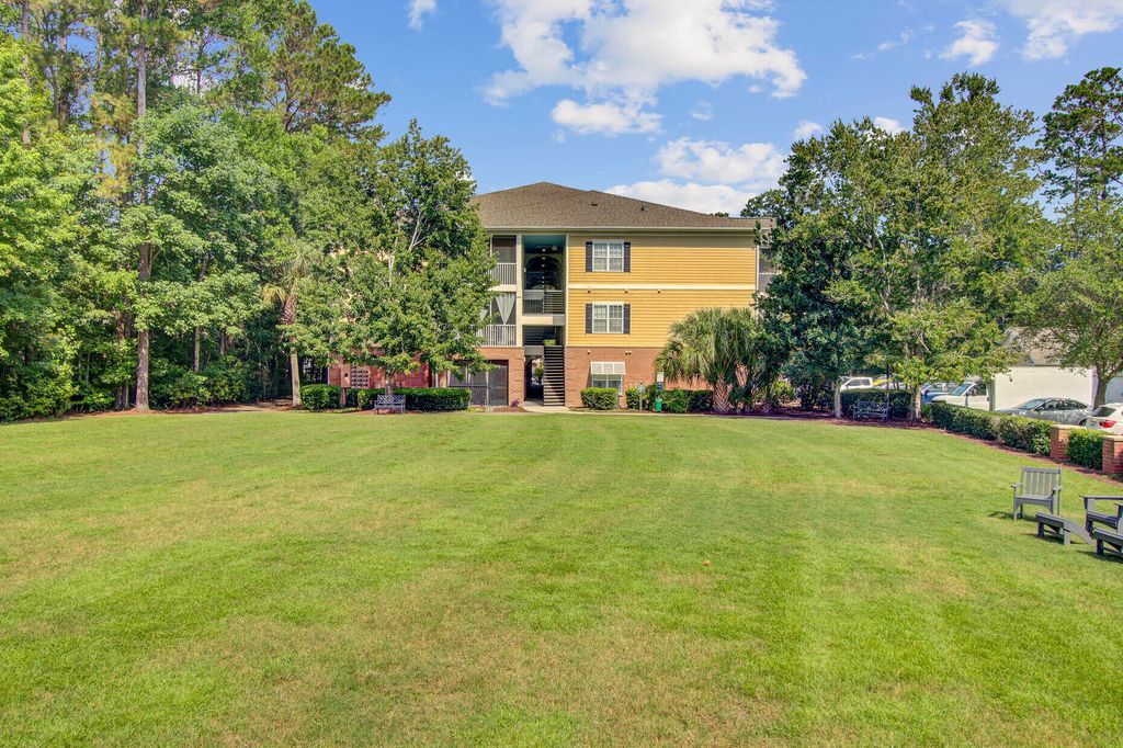 1111 Basildon Road, Mount Pleasant, SC 29466