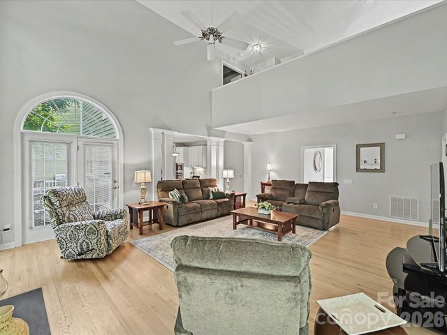 5710 Kinglet Lane, Charlotte, NC 28269