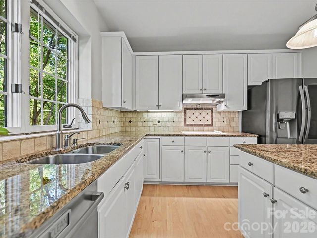 5710 Kinglet Lane, Charlotte, NC 28269