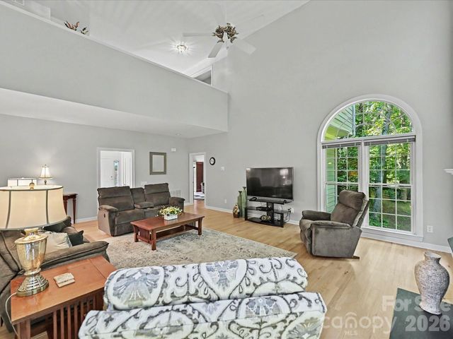5710 Kinglet Lane, Charlotte, NC 28269