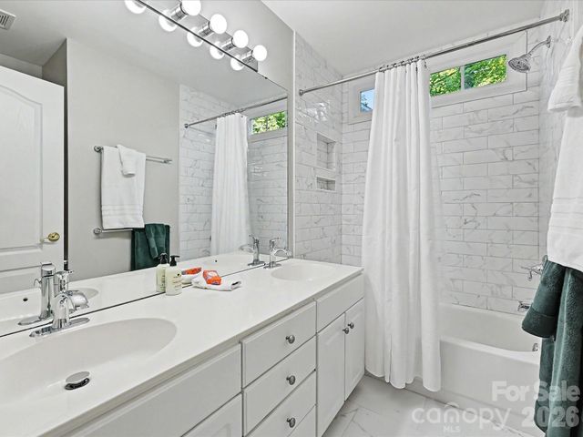 5710 Kinglet Lane, Charlotte, NC 28269