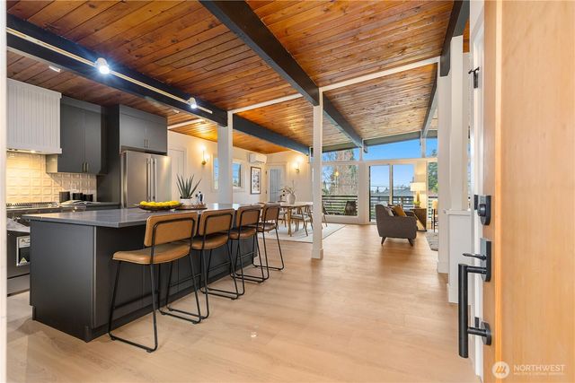 9125 188th Street SW, Edmonds, WA 98026