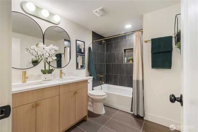 9125 188th Street SW, Edmonds, WA 98026