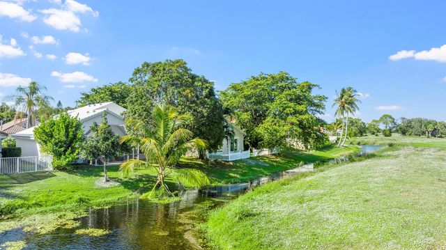 2650 Fairway Cove Court, Wellington, FL 33414