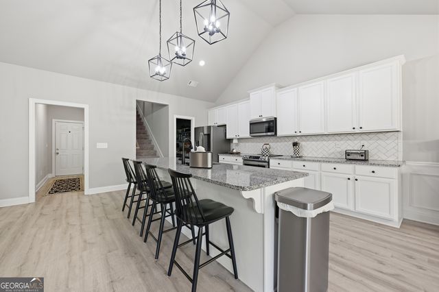 281 Charlotte Drive, Hoschton, GA 30548
