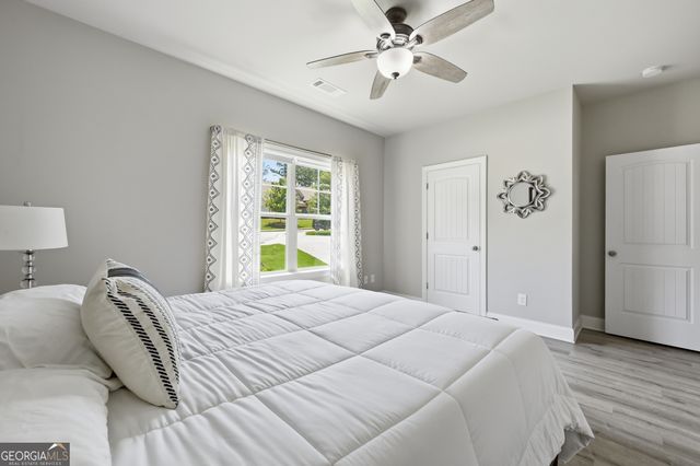 281 Charlotte Drive, Hoschton, GA 30548
