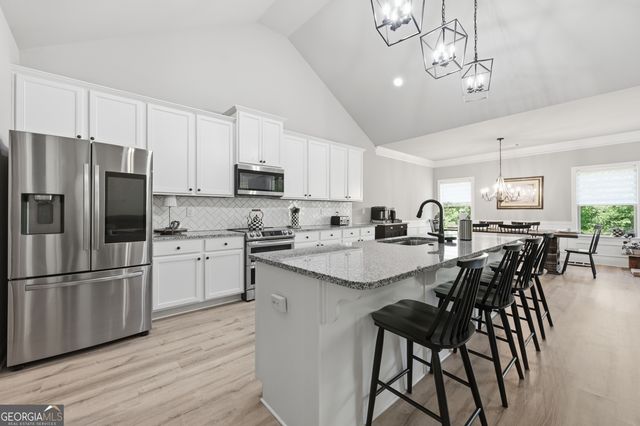 281 Charlotte Drive, Hoschton, GA 30548