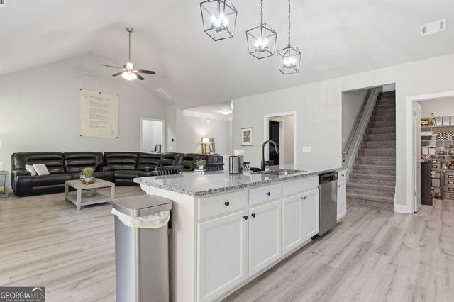 281 Charlotte Drive, Hoschton, GA 30548