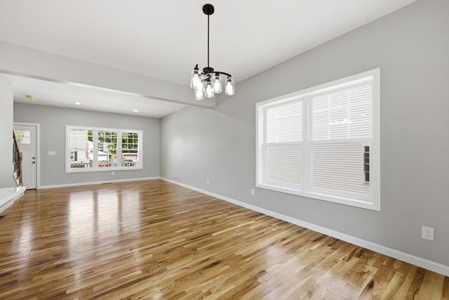 30 Goldenrod, Springfield, MA 01109