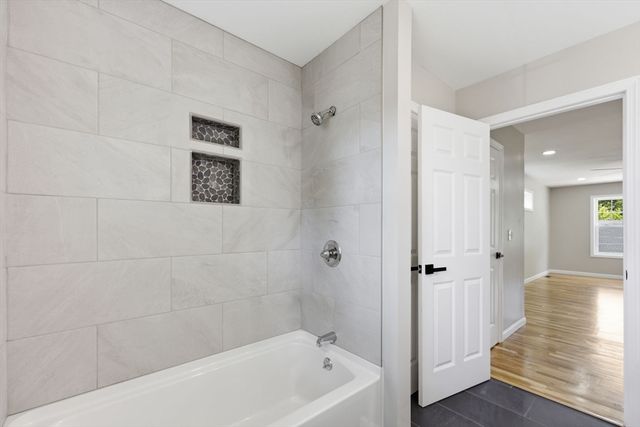 30 Goldenrod, Springfield, MA 01109