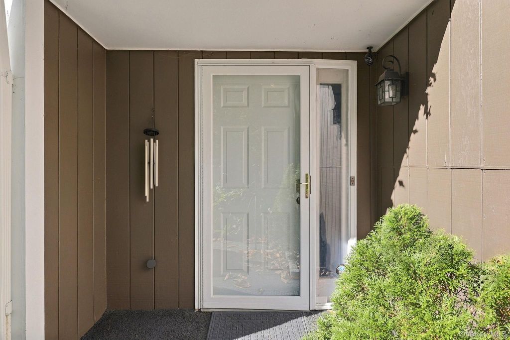2 Timberland Pass, Chappaqua, NY 10514 — exterior